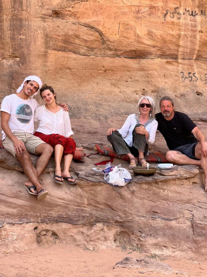 Wadi Rum Sunset Camp Eksteriør billede