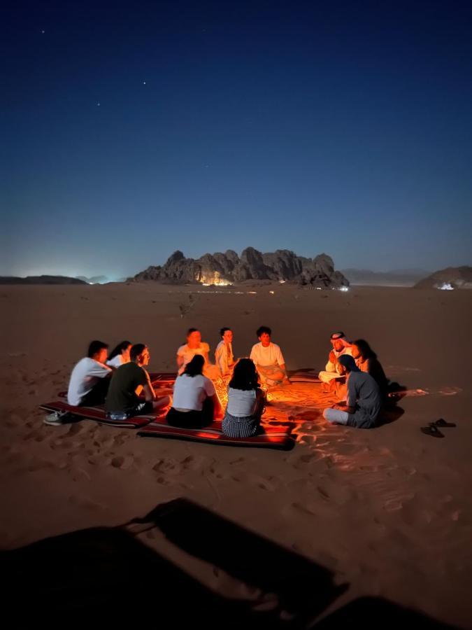 Wadi Rum Sunset Camp Eksteriør billede