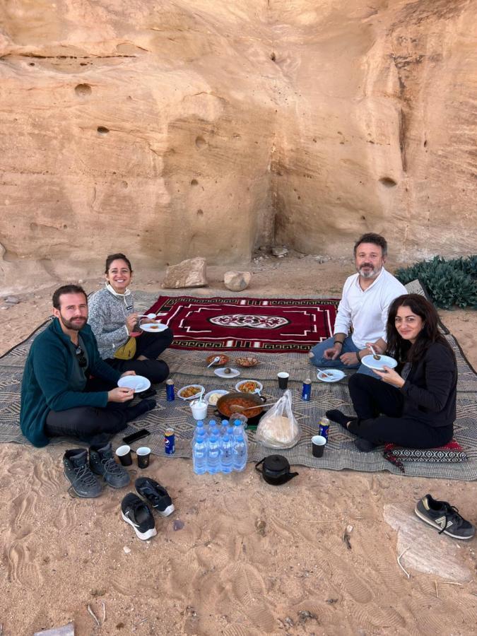Wadi Rum Sunset Camp Eksteriør billede