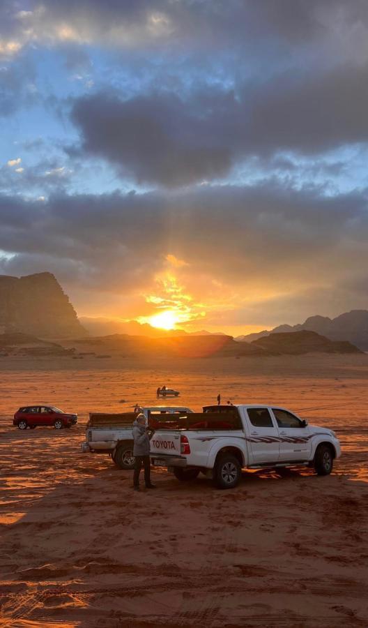 Wadi Rum Sunset Camp Eksteriør billede