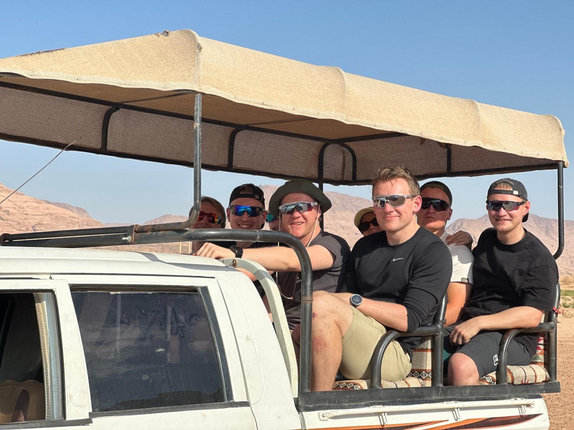 Wadi Rum Sunset Camp Eksteriør billede